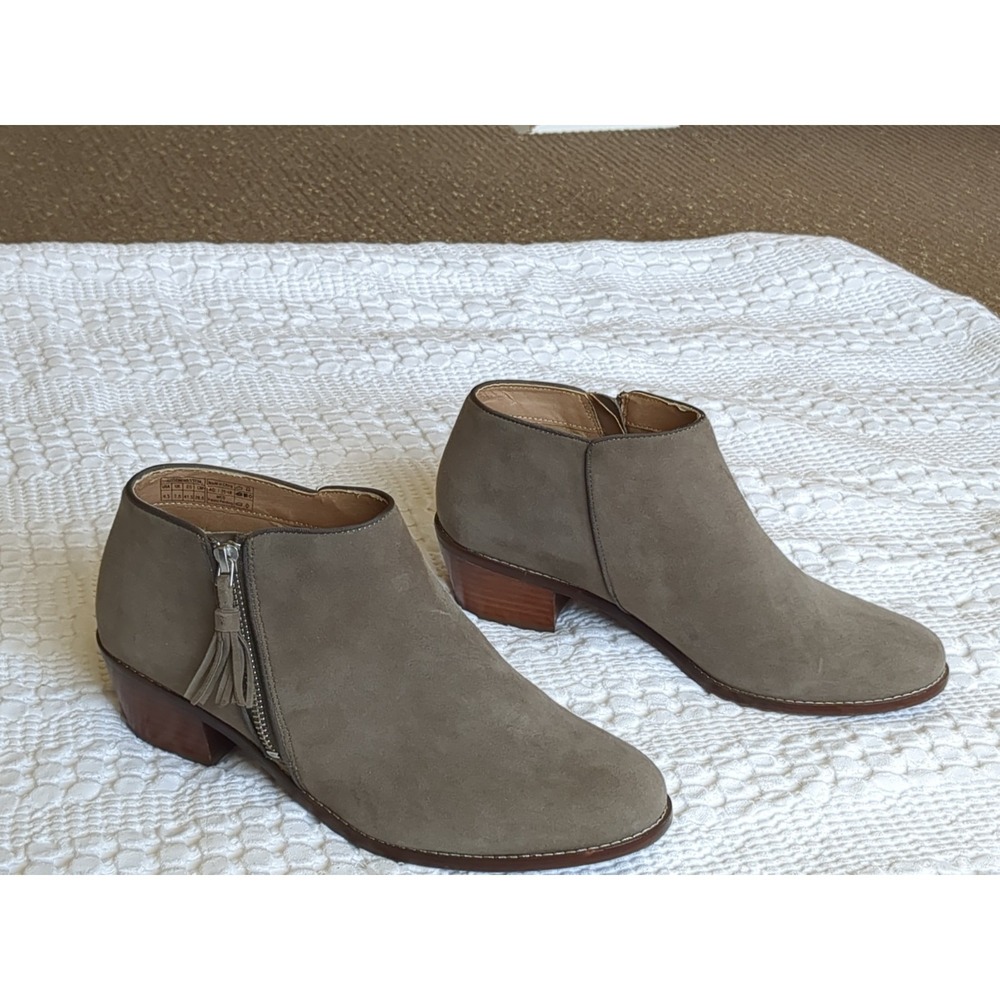 Vionic Joy Serena Suede Ankle Boots Size 9.5 Gray Taupe Zip Tassel